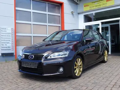 Gebraucht Lexus CT200h Executive Line 136 PS (100 kW) 2012 Braun Limousine