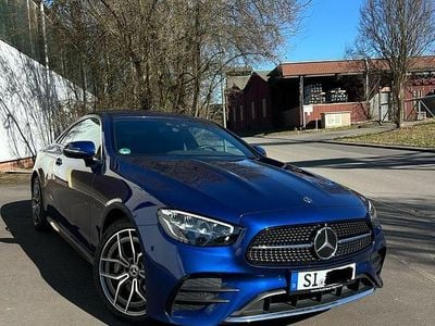 Blau Gebraucht 2021 Mercedes E400 AMG line Coupé | 40.000 € (Superpreis)