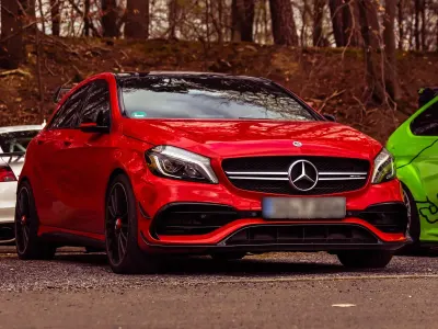 Używany Mercedes A45 AMG AMG 425 KM (312 kW) 2018 Czerwony Sedan/Limuzyna