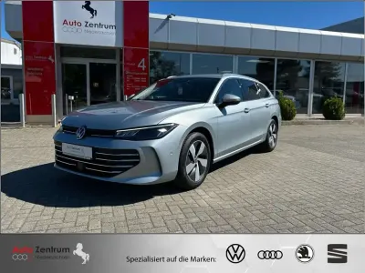 Używany VW Passat Business 150 KM (110 kW) 2025 Srebrny Kombi