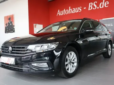 Gebraucht VW Passat 150 PS (110 kW) 2024 Schwarz Kombi