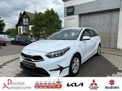 Gebraucht Kia Ceed Sportswagon Vision 140 PS (102 kW) 2025 (wd) cararraweiss Kombi