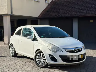 Używany Opel Corsa 87 KM (63 kW) 2011 Biały Hatchback