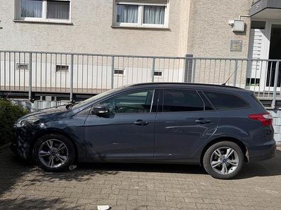 Gebraucht Ford Focus 115 PS (84 kW) 2014 Kombi