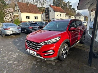 Gebraucht Hyundai Tucson Style 141 PS (103 kW) 2017 Rot SUV