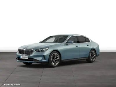 Gebraucht BMW 520 197 PS (144 kW) 2025 Grün Limousine