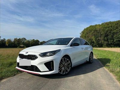 Kia ProCeed GT