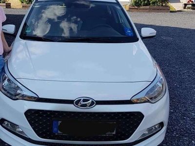 gebraucht Hyundai i20 blue 1.2 Trend