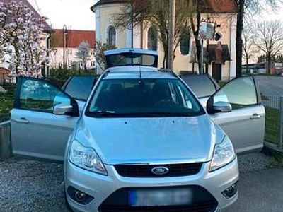 Usado Ford Focus 2008 Plateado Familiar