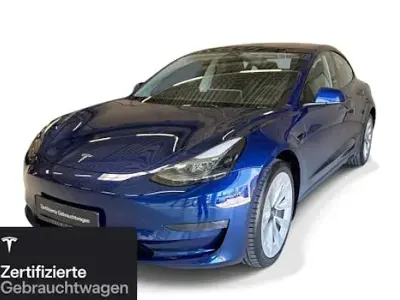Usado Tesla Model 3 Long Range RWD 208 kW (283 HP) 2023 Azul Sedan