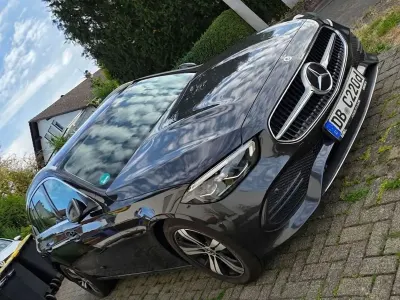 Gebraucht Mercedes C220 Avantgarde 200 PS (147 kW) 2022 Grau Kombi