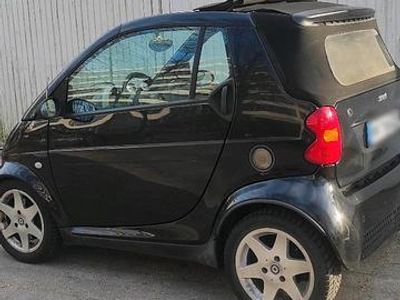 Second-hand Smart ForTwo Cabrio Pulse 61 CP (44 kW) 2004 Negru Cabrio