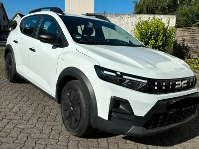 Gebraucht Dacia Sandero Stepway 120 PS (88 kW) 2026 Weiß Kleinwagen