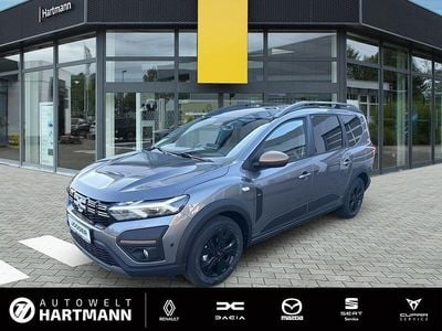 Neu Dacia Jogger Extreme 101 PS (74 kW) 2025 Dolomitgrau (grau) Van / Kleinbus