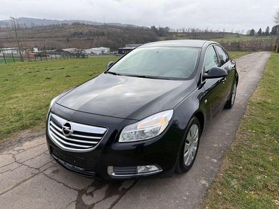 Begagnad Opel Insignia Design Edition 160 HK (117 kW) 2011 Svart Sedan