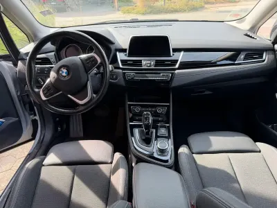 Gebraucht BMW 220 Active Tourer Sport Line 192 PS (141 kW) 2018 Silber Van / Kleinbus