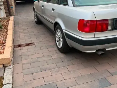 Gebraucht Audi 80 90 PS (66 kW) 1992 Silber Limousine