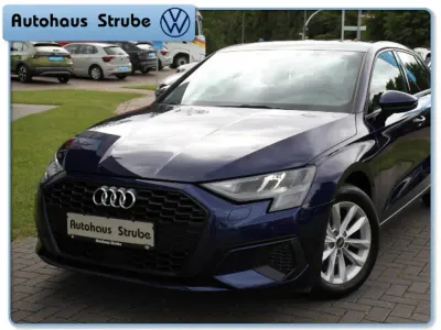 Gebraucht Audi A3 110 PS (80 kW) 2022 Blau Limousine