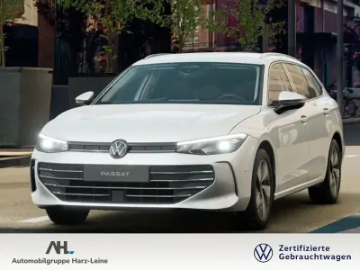 Gebraucht VW Passat Business 150 PS (110 kW) 2025 Oryxweiß perlmutteffekt Kombi