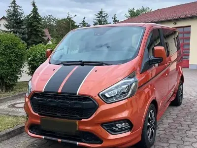 Gebraucht Ford Tourneo Sport 185 PS (136 kW) 2022 Orange Van / Kleinbus