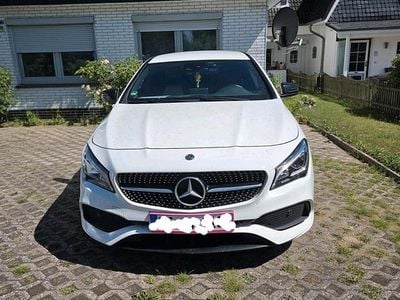 Gebraucht Mercedes CLA200 Shooting Brake AMG line 136 PS (100 kW) 2018 Weiß Kombi