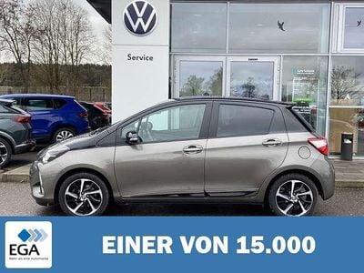 Gebraucht Toyota Yaris Style 111 PS (81 kW) 2019 Grau metallic