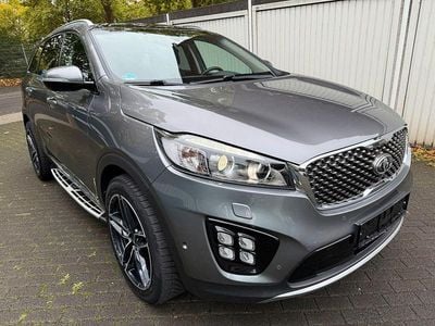 Grau Gebraucht 2017 Kia Sorento Platinum Edition SUV | 22.750 € (Fairer Preis)