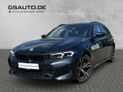 Gebraucht BMW 320 M Sport 184 PS (135 kW) 2023 Schwarz Kombi