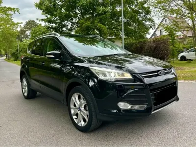 Używany Ford Kuga 163 KM (119 kW) 2015 Czarny SUV