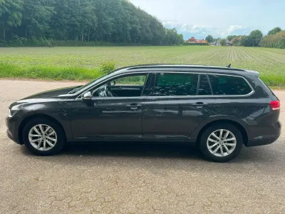 Gebraucht VW Passat Comfortline 150 PS (110 kW) 2019 Andere farben Kombi
