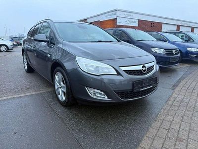 Gebraucht Opel Astra Design Edition 125 PS (91 kW) 2011 Grau Kombi