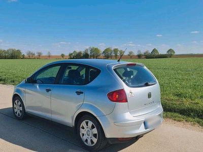 Usata Seat Altea 102 CV (75 kW) 2006 Argento Monovolume
