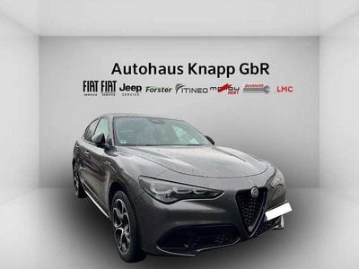 Colore esterno grigio vesuvio,metallic Gebraucht 2024 Alfa Romeo Stelvio Veloce SUV | 33.990 € (Guter Preis)
