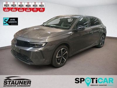 Grau Gebraucht 2024 Opel Astra Edition Limousine | 18.680 € (Guter Preis)