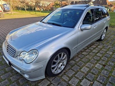 Gebraucht Mercedes 230 Avantgarde 192 PS (141 kW) 2004 Silber Kombi
