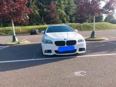 Gebraucht BMW 523 M Sport 204 PS (150 kW) 2011 Weiß Limousine