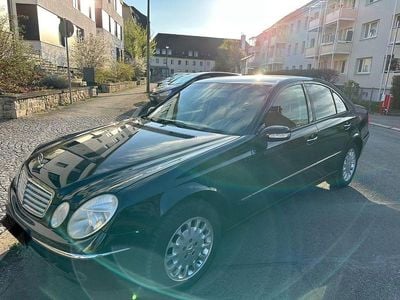 Używany Mercedes E280 Elegance 177 KM (130 kW) 2005 Czarny Sedan/Limuzyna