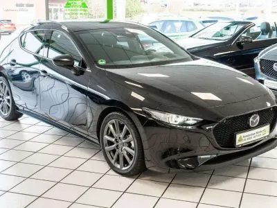 Gebraucht Mazda 3 Selection 186 PS (136 kW) 2021 Jet black Limousine