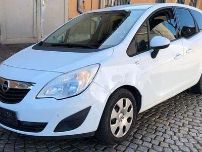 Gebraucht Opel Meriva Edition 101 PS (74 kW) 2010 Weiß Van / Kleinbus