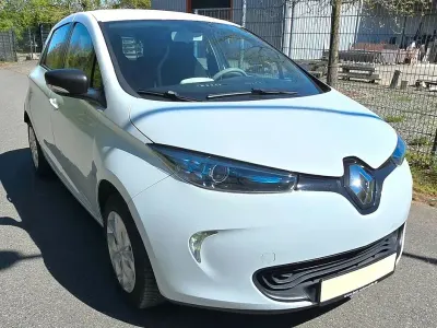 Second-hand Renault Zoe 67 kW (92 CP) 2019 Alb Hatchback