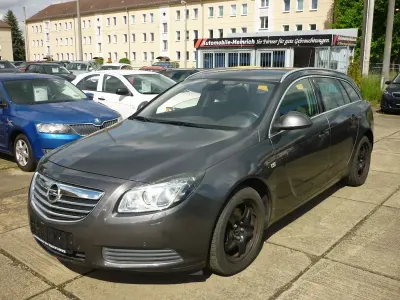 Gebraucht Opel Insignia Edition 160 PS (117 kW) 2009 Grau Kombi