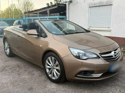 Gebraucht Opel Cascada 140 PS (102 kW) 2013 Gold Cabrio