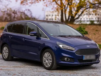 Gebraucht Ford S-MAX Titanium 180 PS (132 kW) 2016 Blau Van / Kleinbus