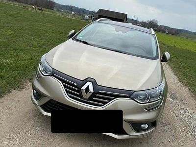 Gebraucht Renault Mégane GrandTour 160 PS (117 kW) 2019 Gold Kombi