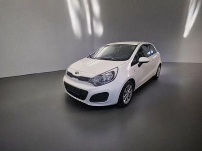 Gebraucht Kia Rio Edition 7 86 PS (63 kW) 2014 Weiß Kleinwagen