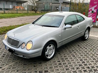 Mercedes CLK320