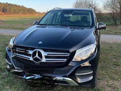 Gebraucht Mercedes GLE350 258 PS (189 kW) 2016 Schwarz SUV