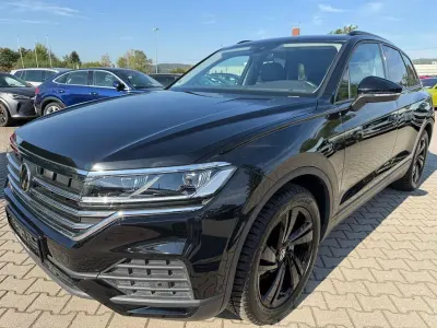Gebraucht VW Touareg R-line 231 PS (169 kW) 2024 Schwarz SUV