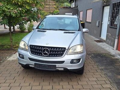 Second-hand Mercedes ML320 224 CP (164 kW) 2008 Argintiu SUV