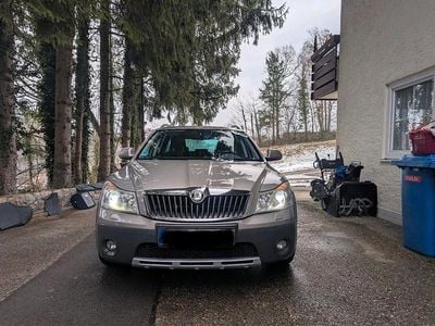 Gebraucht Skoda Octavia Scout Scout 4x4 160 PS (117 kW) 2010 Beige Kombi